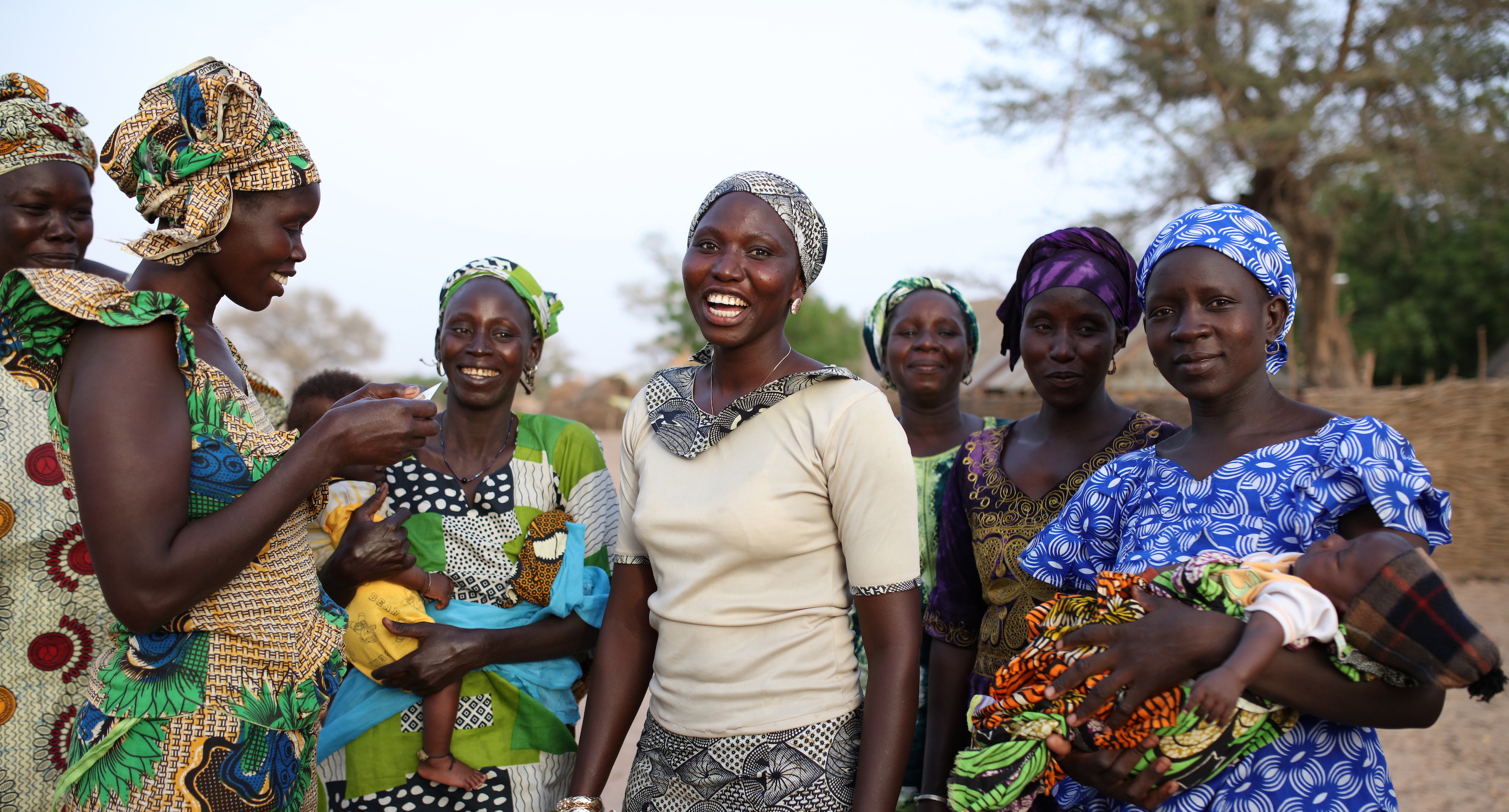 senegal-women-with-babies-world-bank