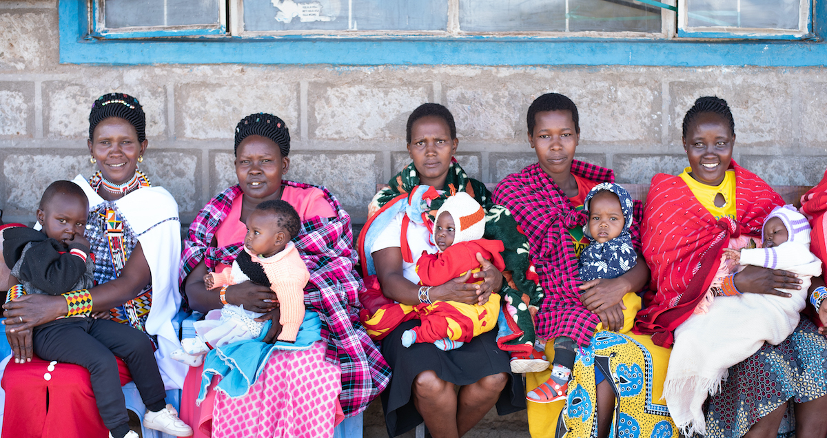 Kenya women in health center. Davasha Photography/GFF