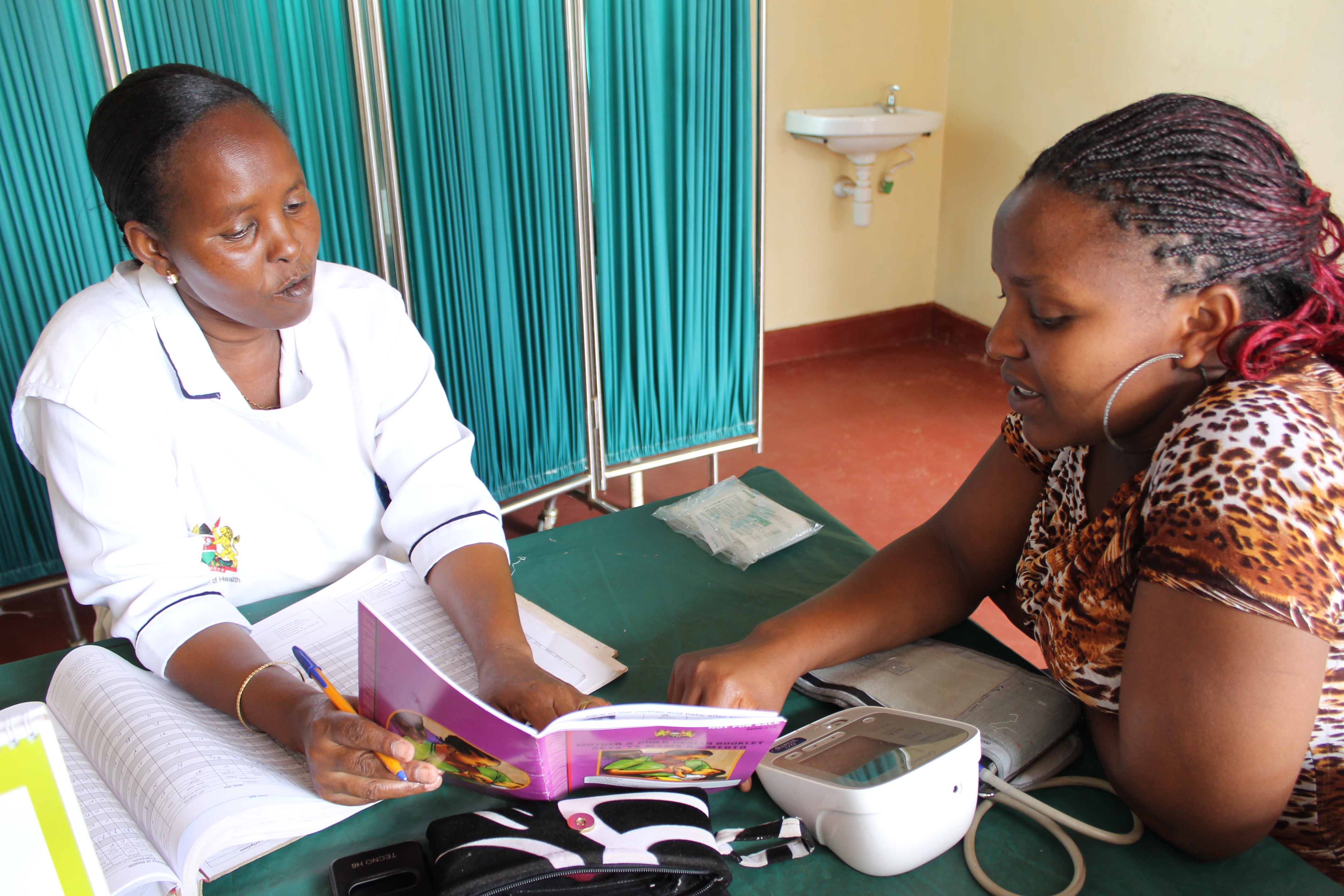 Family Planning Consultation in Kenya. Photo: Melanie Mayhew