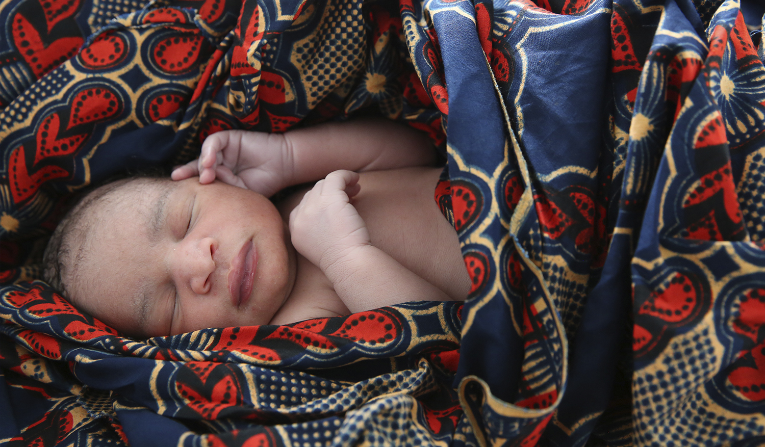 Sierra Leone newborn. Photo: Domonic Chavez / World Bank