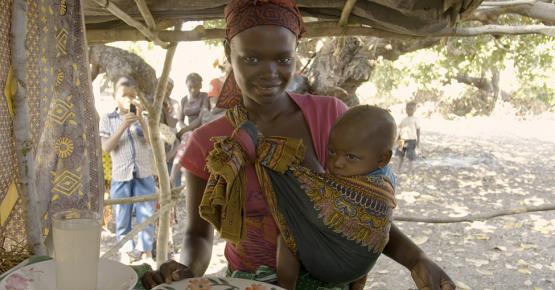 A young woman with her child in Mozambique